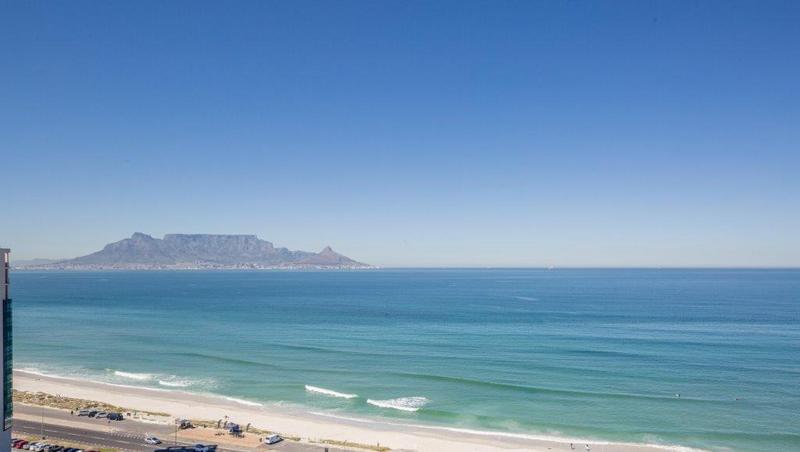 1 Bedroom Property for Sale in Bloubergstrand Western Cape